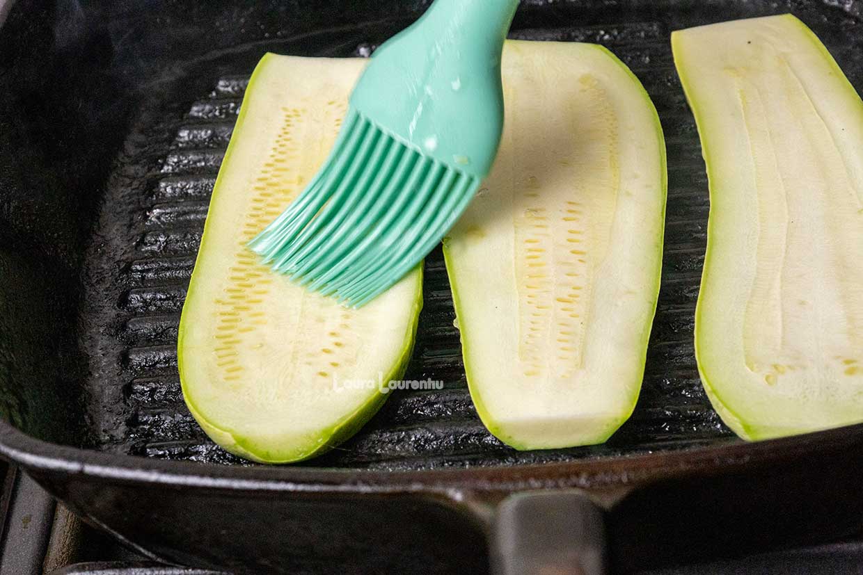 gatire dovlecei la gratar