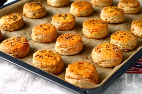 Pogăcele cu jumari – rețeta tradițională prezentată video + pas cu pas