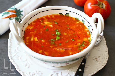 Supă de roșii – rețetă simplă și delicioasă – VIDEO și text (pas cu pas)