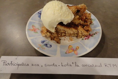 Crumble by Sanda Botis