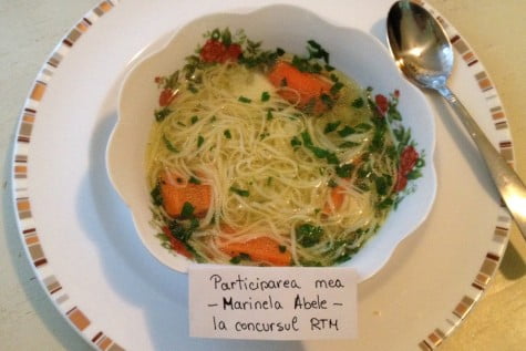 Supa de pasare cu taitei – Zupã de cocoș by Marinela Abele