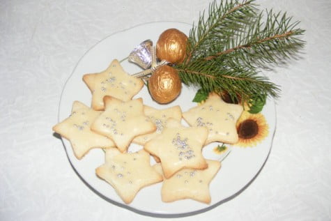 Stelute albe by Ludmila