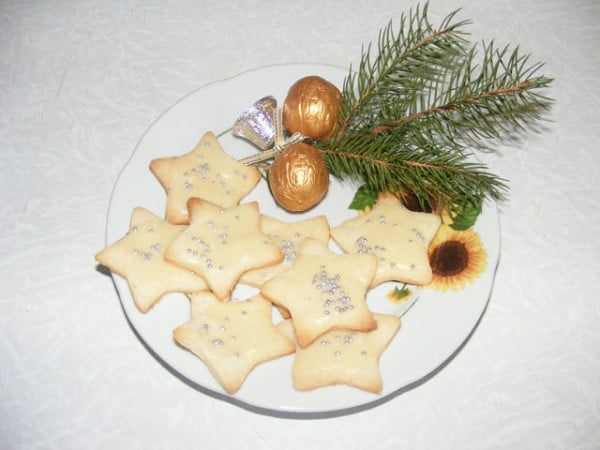 Stelute albe by Ludmila