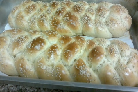 Cum se impleteste painea in 4? Dar in 5? by simonadi2000