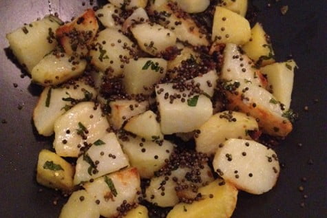 Garnitura de cartofi cu boabe de mustar si usturoi by Marinela Abele