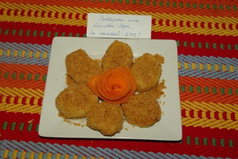 Papanasi cu branza fierti by DanaR