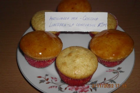 Muffins pufosi – foarte gustosi by Cristina Luntraru