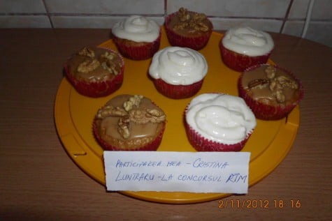 Muffins cu mere, zahar brun si scortisoara by Cristina Luntraru