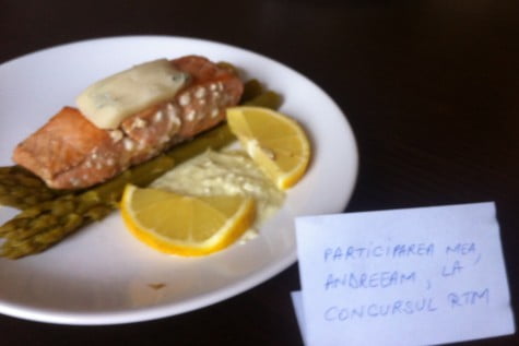 Somon cu sparanghel si sos gorgonzola by andreeam