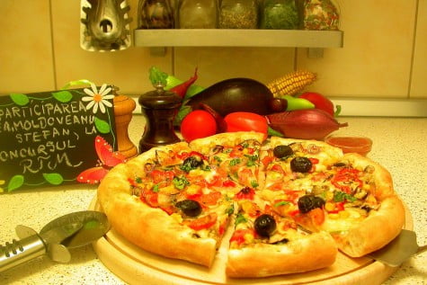 Reteta video: Pizza vegetariana – de post by stefanpizza