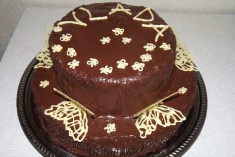 Tort cu zmeura si iaurt -Fluturi albi in zmeuris- by Ludmila