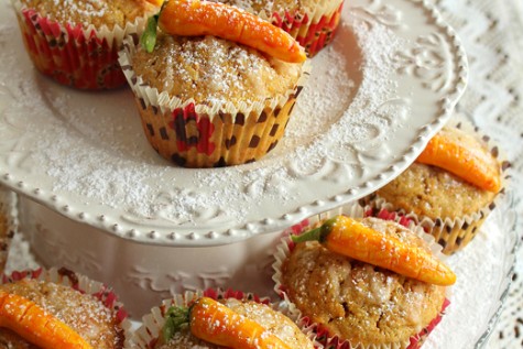 Cupcakes cu morcovi si crema de branza