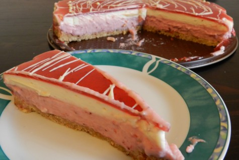 Cheesecake fara coacere cu ciocolata alba si zmeura by Mecanic