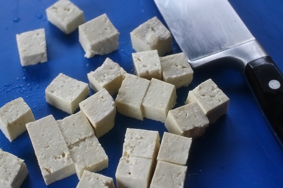 tofu simplu in saramura inedit