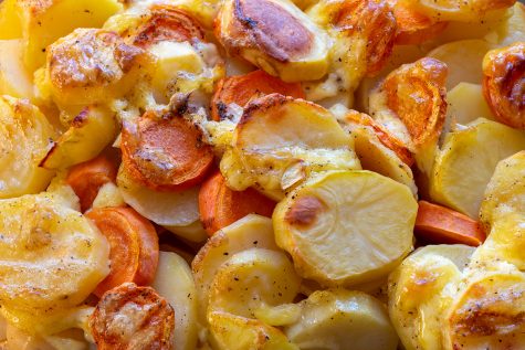 Mâncare de post cu cartofi și ciuperci la cuptor