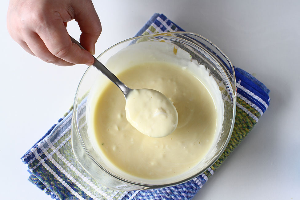 salata-de-ciuperci-cu-maioneza-reteta-pas-cu-pas-dressing-de-maioneza-si-iaurt-cu-usturoi