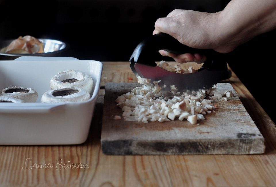 Preparare Ciuperci umplute la cuptor (de post) 4
