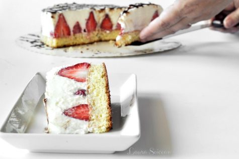 Cheesecake cu mascarpone și căpșuni