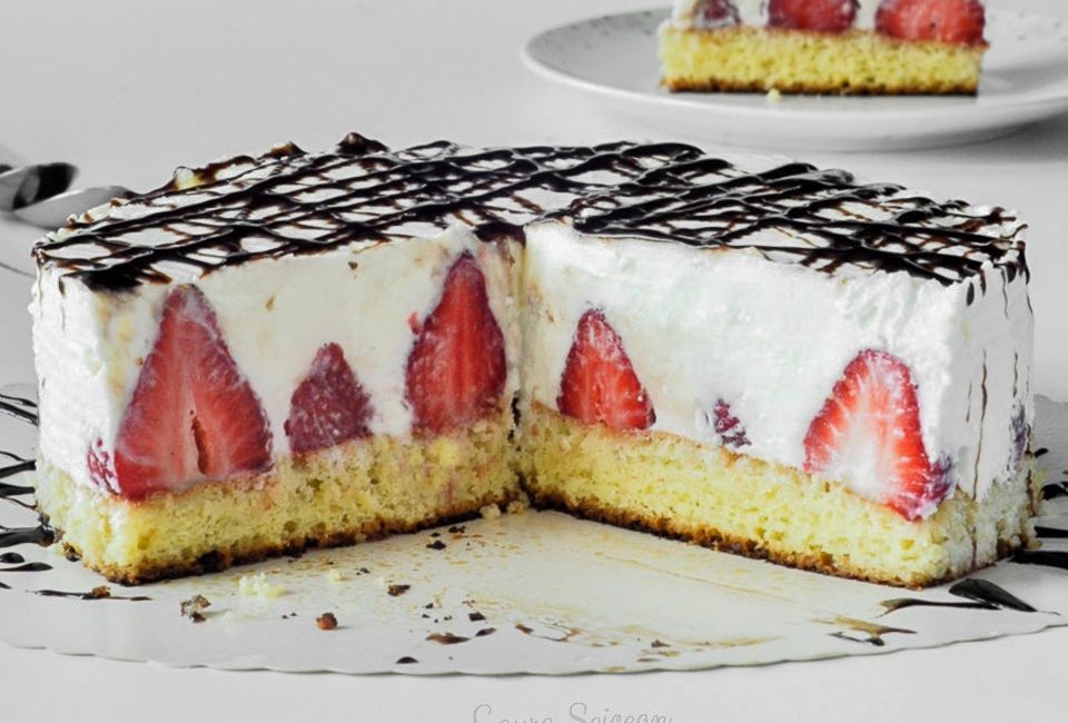 Cheesecake cu mascarpone și căpșuni