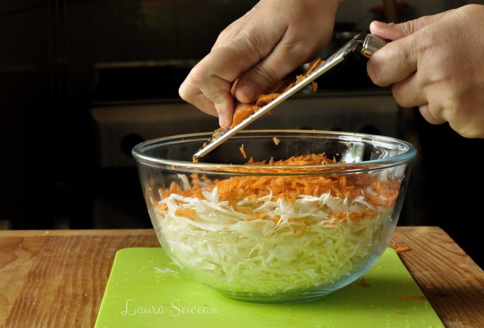 Preparare Salată coleslaw 2