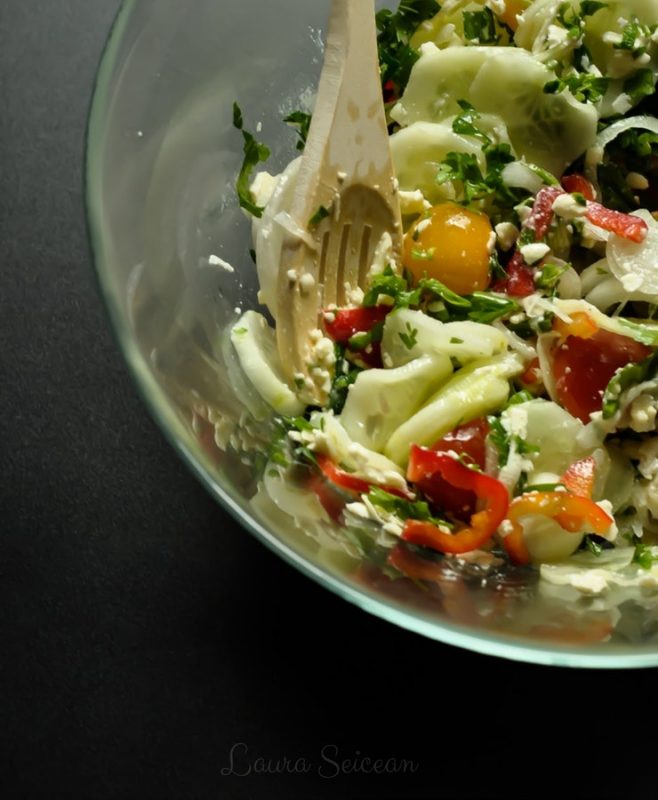 Preparare Salată bulgărească 8
