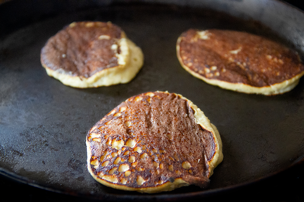 clatite americane cu banane reteta pancakes fara gluten preparare step by step