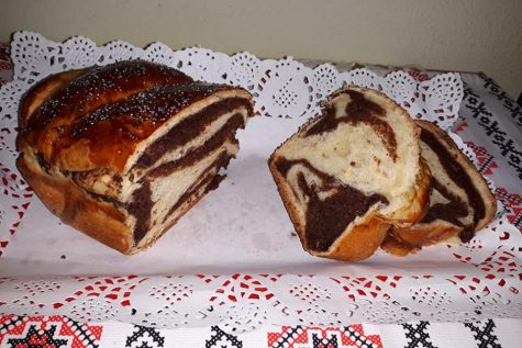 Cozonac pufos cu rahat încercat de Lubița Iancu