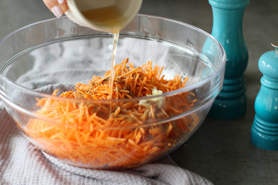 asezonare salata de morcovi coreeana
