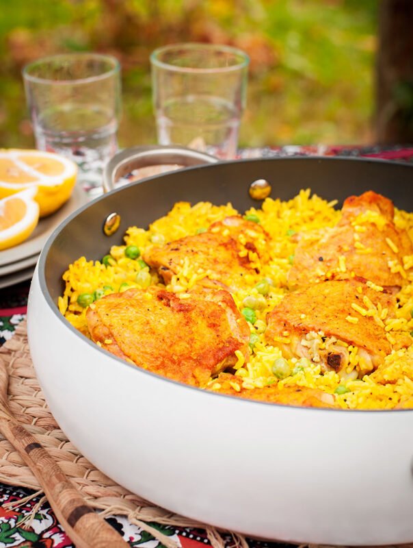 Pilaf de orez cu pui și mazăre rețetă simplă Laura Laurențiu