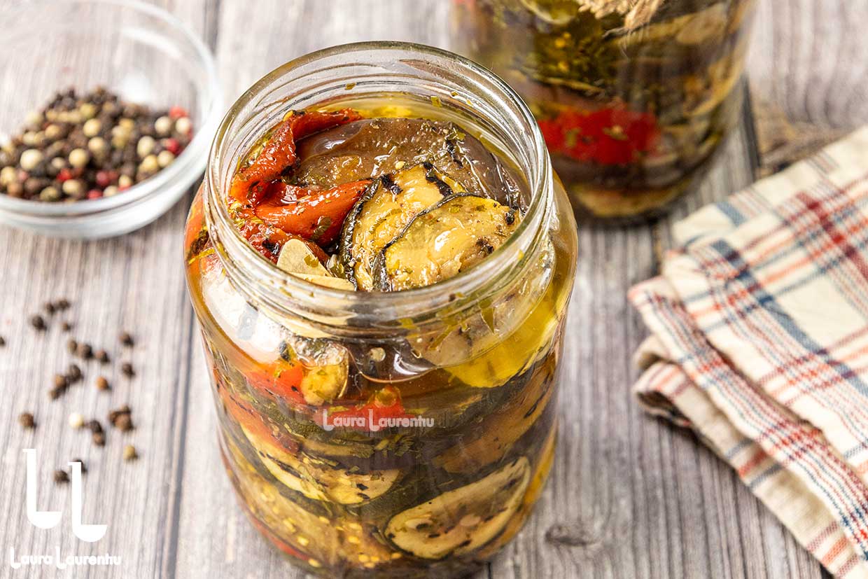 vinete dovlecei si ardei la grill conservate in ulei pentru iarna