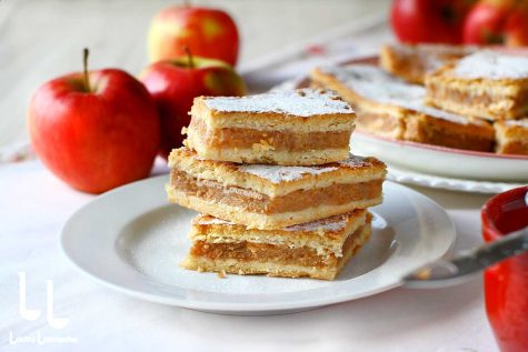 prajitura simpla cu mere si aluat fraged reteta video laura laurentiu