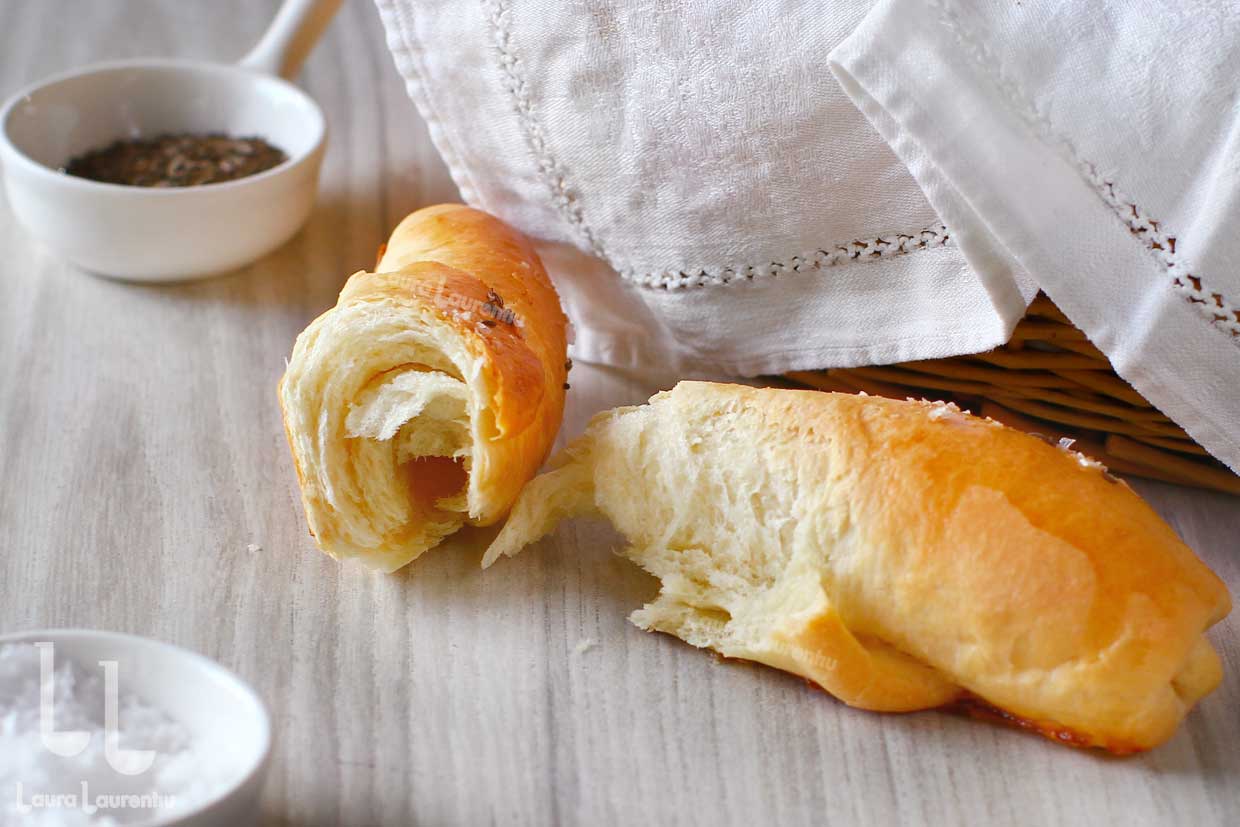 cornuri sarate cu sunca sau simple sectiune reteta detaliata si video laura laurentiu