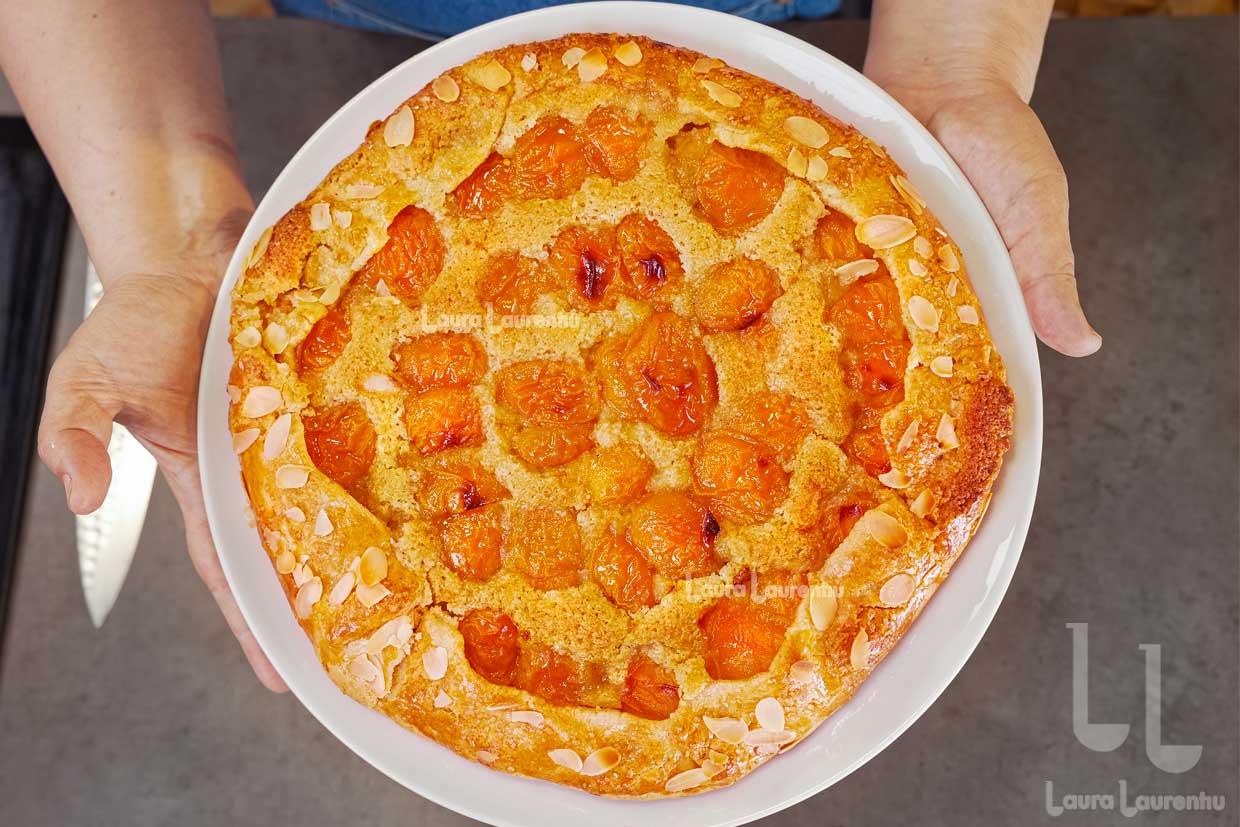 tarta rustica cu crema de migdale si caise reteta pas cu pas si video