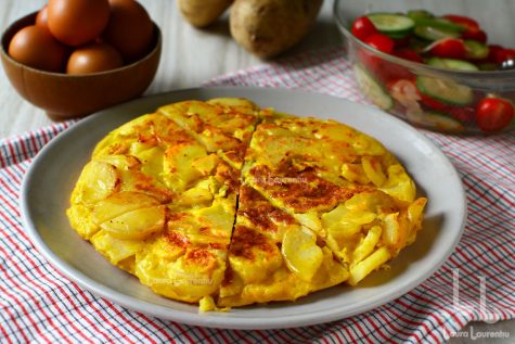tortilla de cartofi reteta video tortilla de patatas laura laurentiu